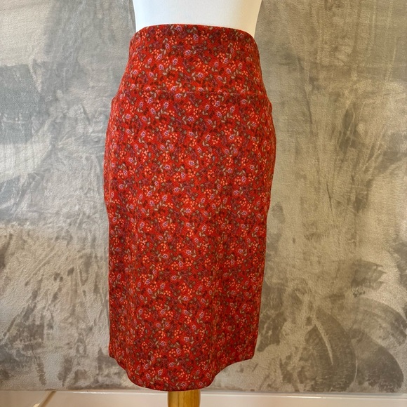 Red Floral Pencil Skirt Knee-Length Casual - Picture 1 of 6